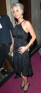 Sarah Harding feet photo thumbnail