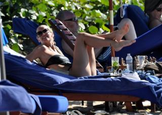 Sarah Harding feet photo thumbnail