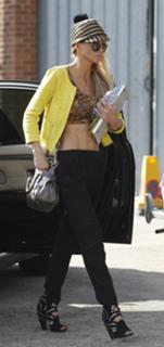 Sarah Harding feet photo thumbnail