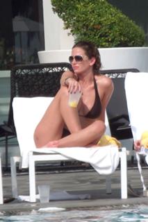 Sarah Harding feet photo thumbnail