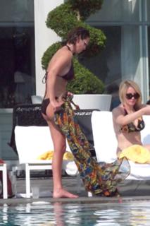 Sarah Harding feet photo thumbnail