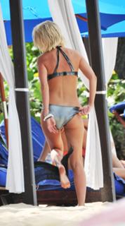 Sarah Harding feet photo thumbnail
