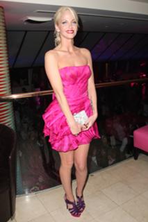 Sarah Harding feet photo thumbnail