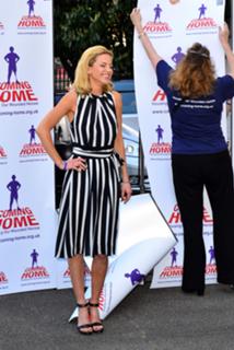 Sarah Harding feet photo thumbnail