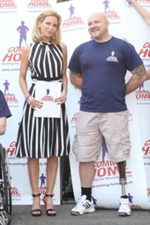 Sarah Harding feet photo thumbnail