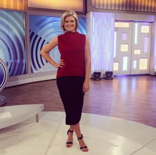 Sarah Harris feet photo 13