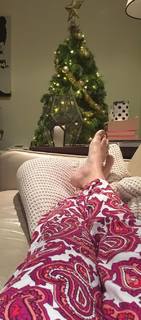 Sarah Harris feet photo 10