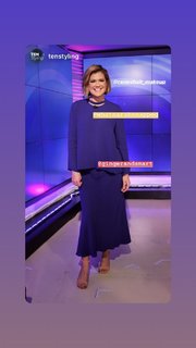 Sarah Harris feet photo 15