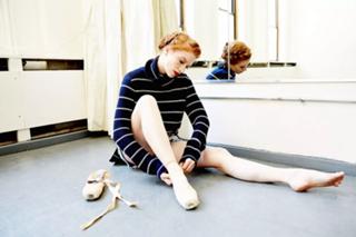 Sarah Hay feet photo 14