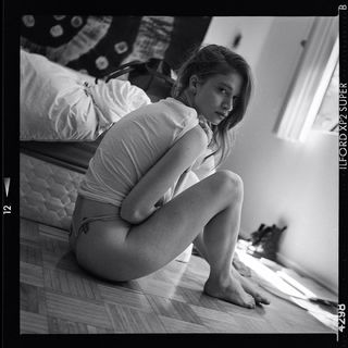 Sarah Hay feet photo 2