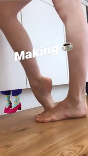 Sarah Hay feet photo 5