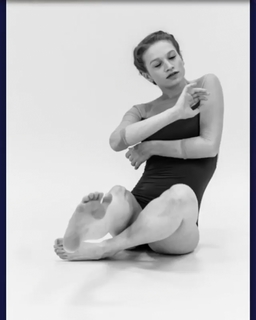Sarah Hay feet photo 14