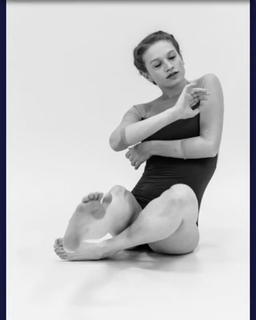 Sarah Hay feet photo 8