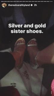 Sarah Hyland feet photo thumbnail