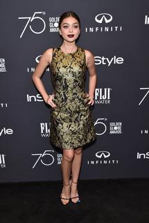 Sarah Hyland feet photo thumbnail
