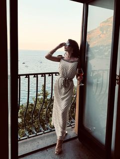 Sarah Hyland feet photo 4