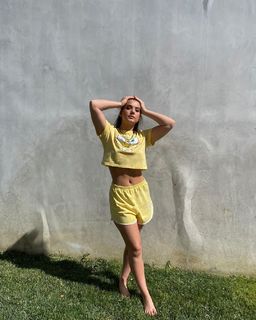 Sarah-Jade Bleau feet photo 12