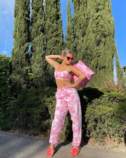 Sarah-Jade Bleau feet photo 9