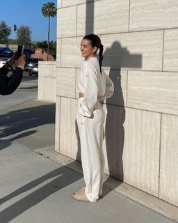 Sarah-Jade Bleau feet photo 11