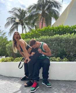 Sarah-Jade Bleau feet photo 5