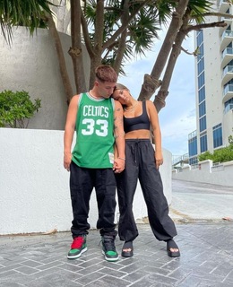 Sarah-Jade Bleau feet photo 4
