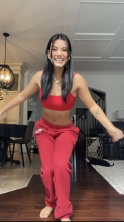 Sarah-Jade Bleau feet photo 4