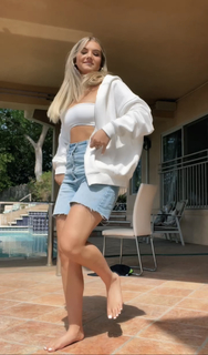 Sarah-Jade Bleau feet photo 1