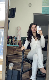 Sarah-Jade Bleau feet photo 17