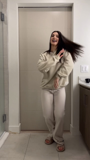 Sarah-Jade Bleau feet photo 11