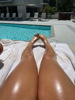Sarah-Jade Bleau feet photo 8