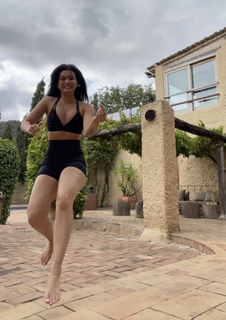 Sarah-Jade Bleau feet photo 3