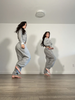 Sarah-Jade Bleau feet photo 9