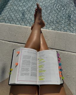 Sarah-Jade Bleau feet photo 15