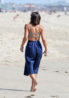 Sarah-Jane Crawford feet photo 15