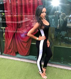Sarah-Jane Crawford feet photo 9
