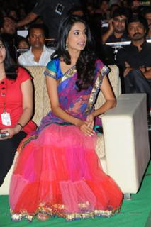 Sarah-Jane Dias feet photo 9