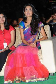 Sarah-Jane Dias feet photo 8