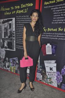 Sarah-Jane Dias feet photo 4