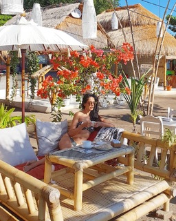 Sarah-Jane Dias feet photo 5