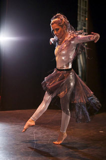 Sarah Jane Honeywell feet photo 4