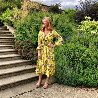Sarah-Jane Mee feet photo 9