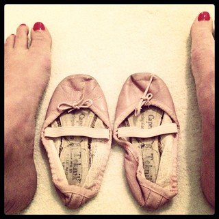 Sarah Jane Morris feet photo 16