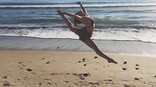 Sarah Jeffery feet photo 17