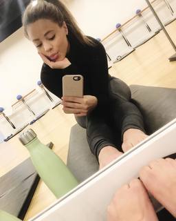 Sarah Jeffery feet photo 15