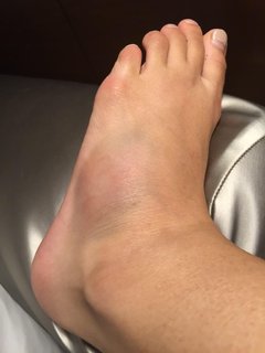 Sarah Jeffery feet photo 15