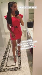 Sarah Jeffery feet photo 13