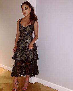 Sarah Jeffery feet photo 9