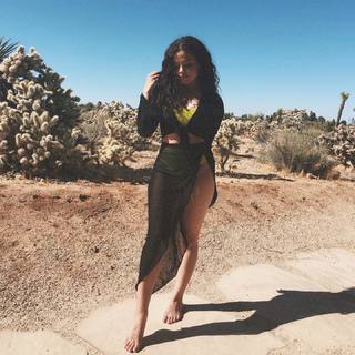 Sarah Jeffery feet photo 13