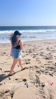 Sarah Jeffery feet photo 20