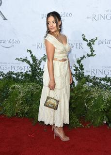 Sarah Jeffery feet photo 13